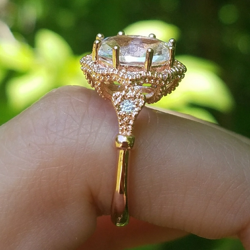Rose gold Crown Oval Vintage Style Ring - Picture 4 of 6